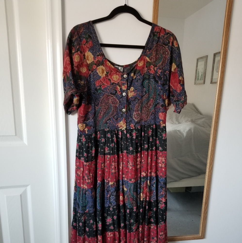 Vintage Floral Midi Dress